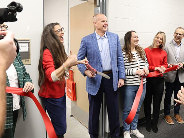 Hy-Vee Opens Food Pantry At Iowa Elementary School