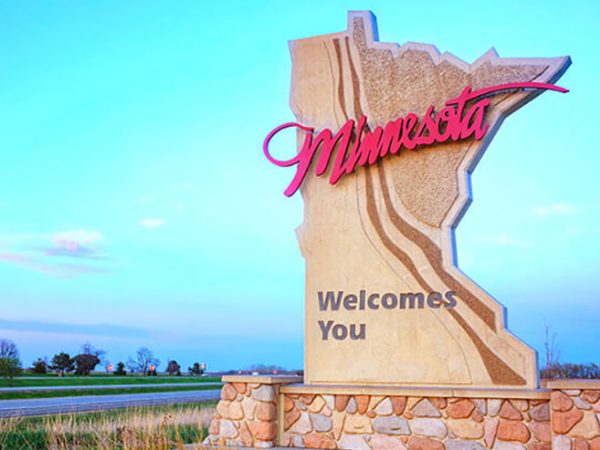 Minnesota Grocery Industry Faces Expansion, Closures, Federal Funding Uncertainty