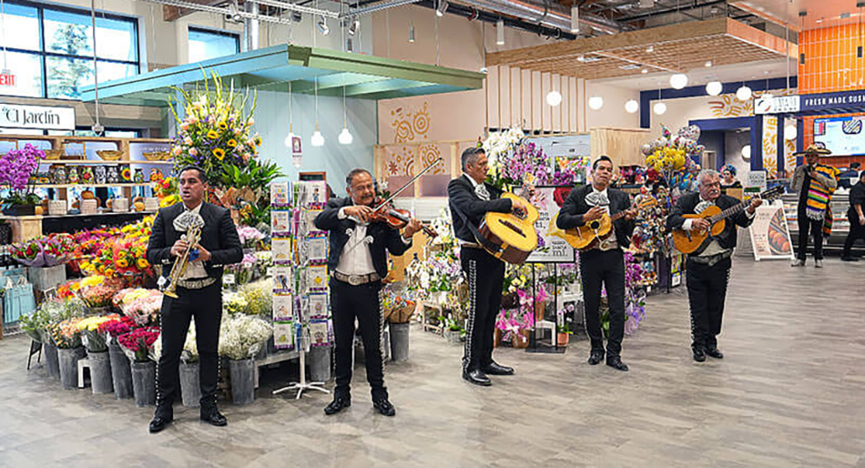 photo of mariachi band playing in a Vallarta Supermarket