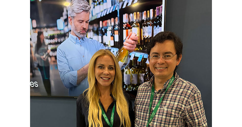 photo of Aimee Wiegmann and Sean Turner, Swiftly, at Grocery Shop
