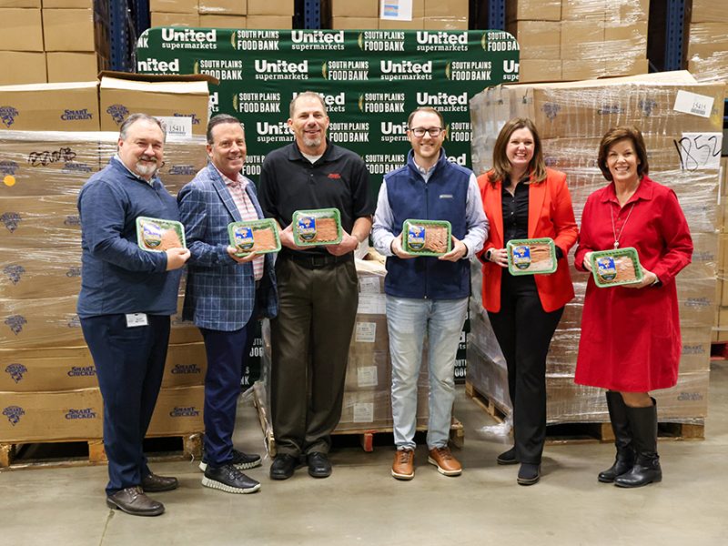 United Supermarkets, Smart Chicken Donate To South Plains Food Bank