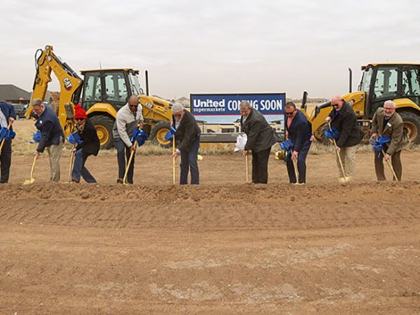 The United Family Breaks Ground On New United Supermarkets Location