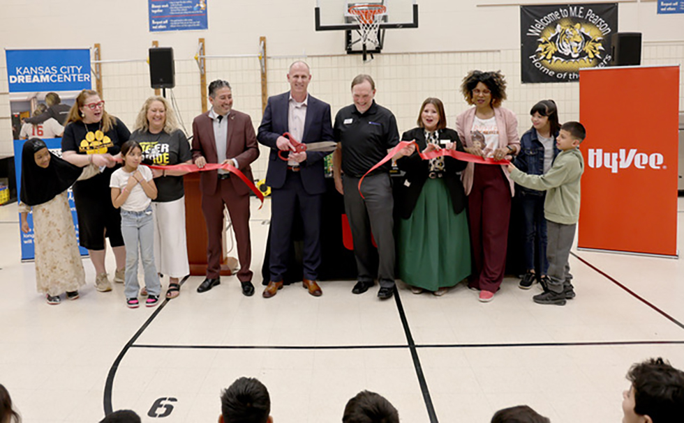 Hy-Vee Ribbon Cutting