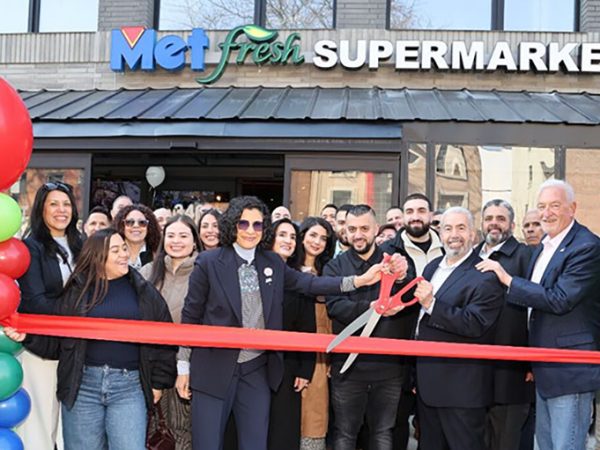 Independent Grocers Expand In NYC As Debate Over City-Run Stores Continues