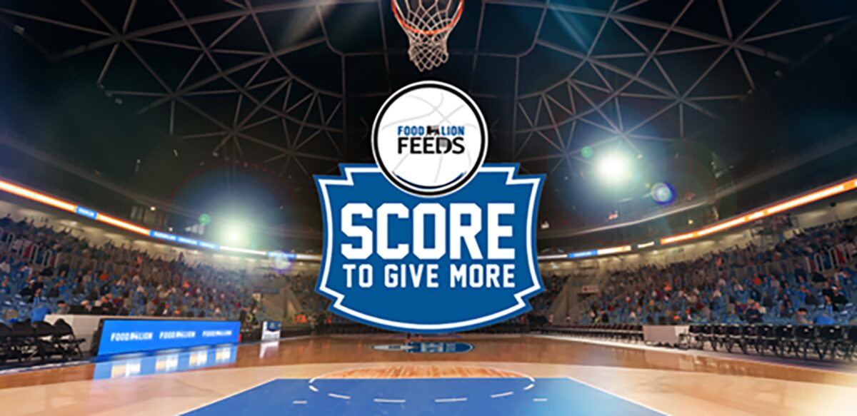 Food Lion Feeds Score to Give More logo