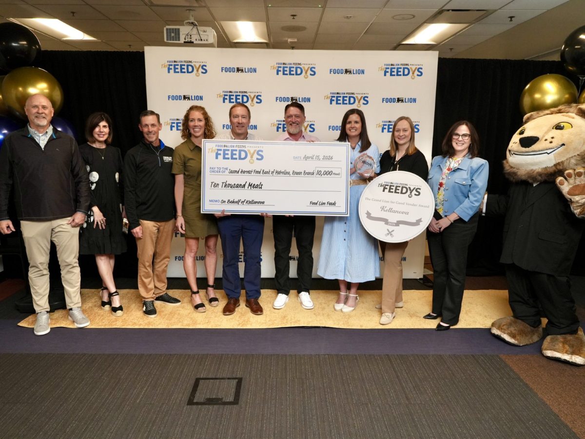 Food Lion Feeds Honors Kellanova With Grand Lion For Good Vendor Award