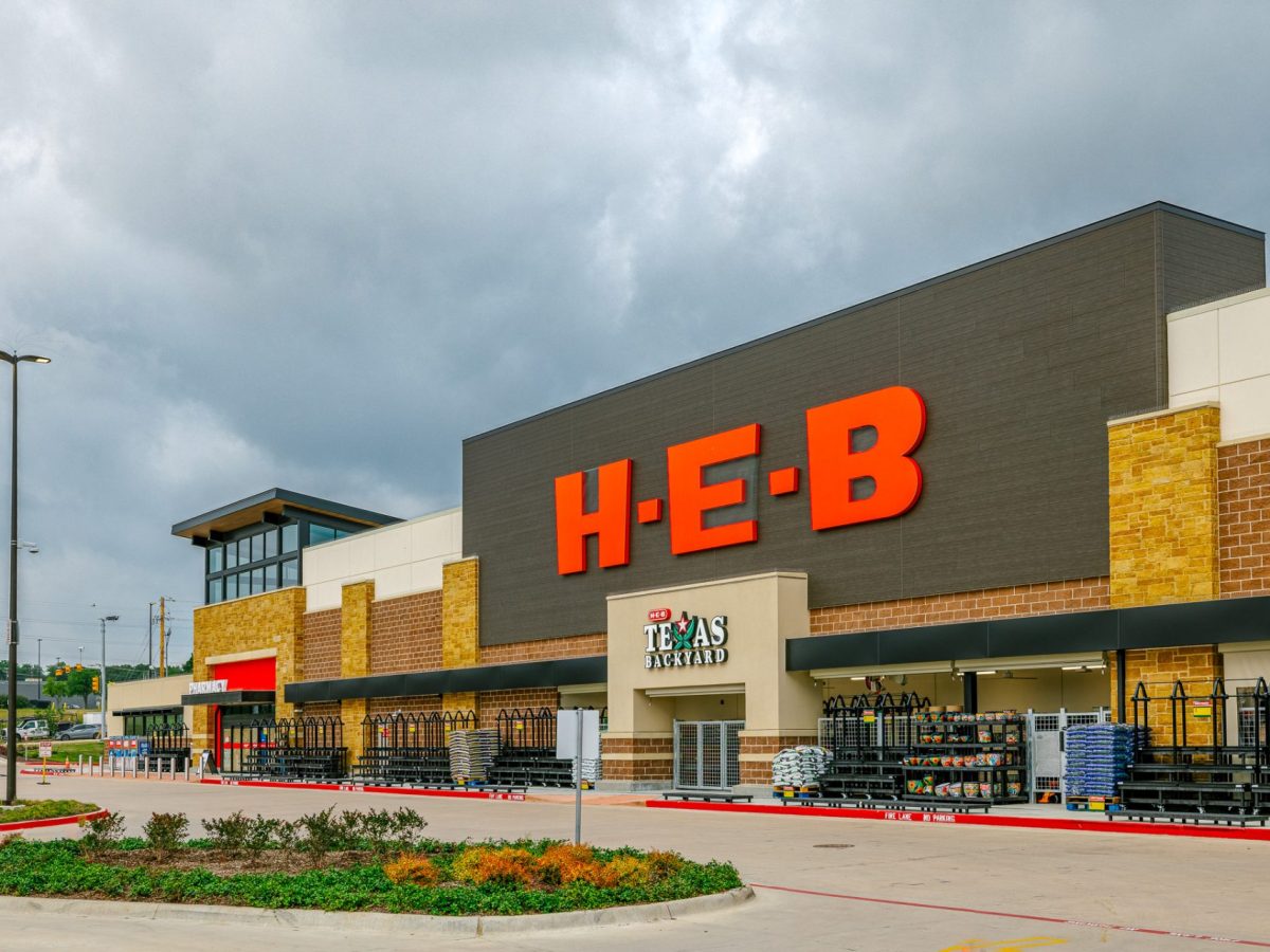 H-E-B Opens 12th DFW Store In Euless, TX