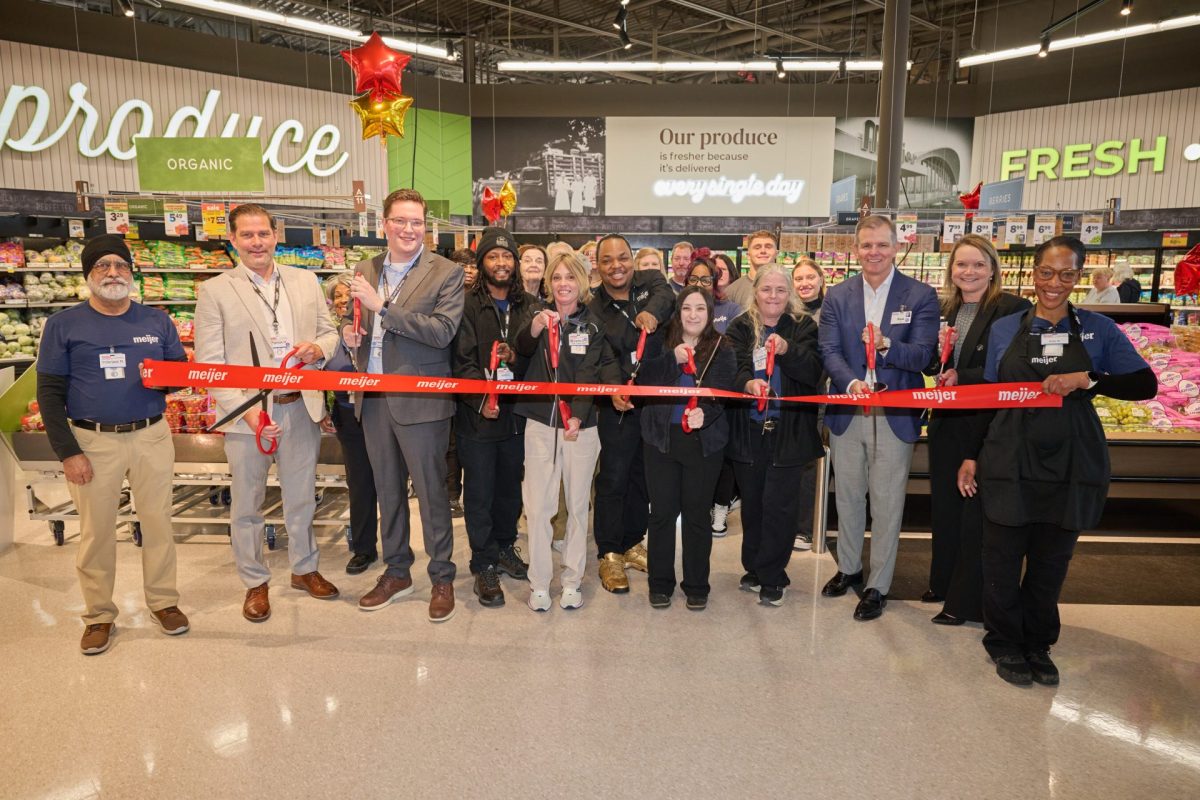Meijer Bainbridge Township ribbon cutting