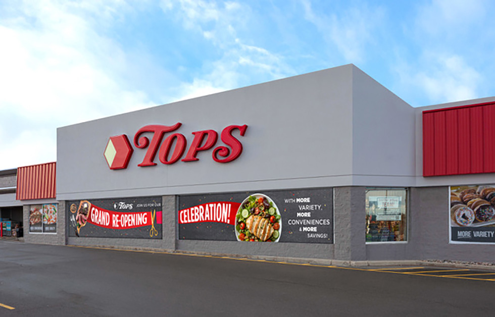 Tops external storefront Tonawanda, New York