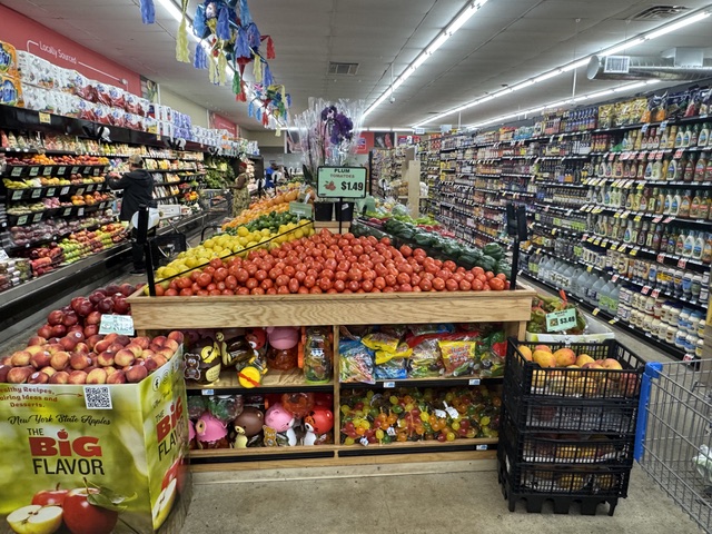 ARS Compare & Save Supermarket produce department