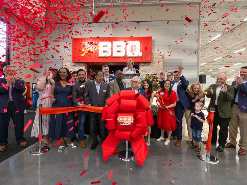 First H-E-B Banner Store Arrives In Irving, TX