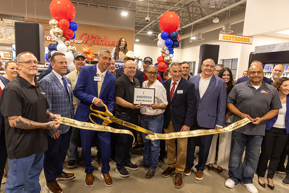 United Supermarkets Ribbon Cutting