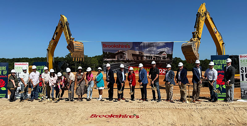 photo of groundbreaking for new Brookshire's Grocery in West Tyler, Texas