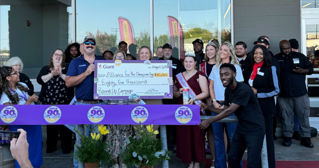 Giant Food Donates $85K To Bay Alliance As MD Remodel Unveiled
