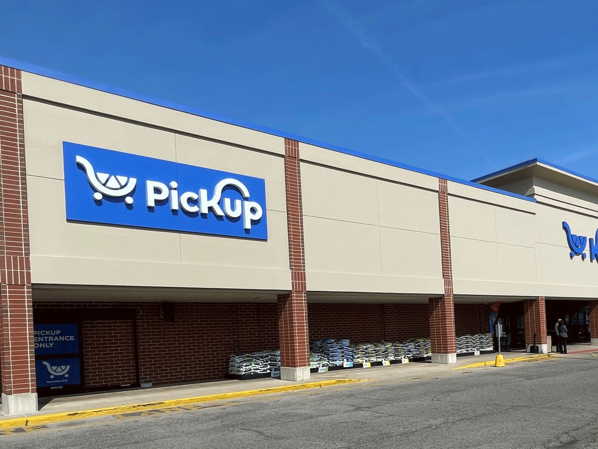 Kroger Completes $1.7M Remodel Of Indy’s Southern Plaza Store