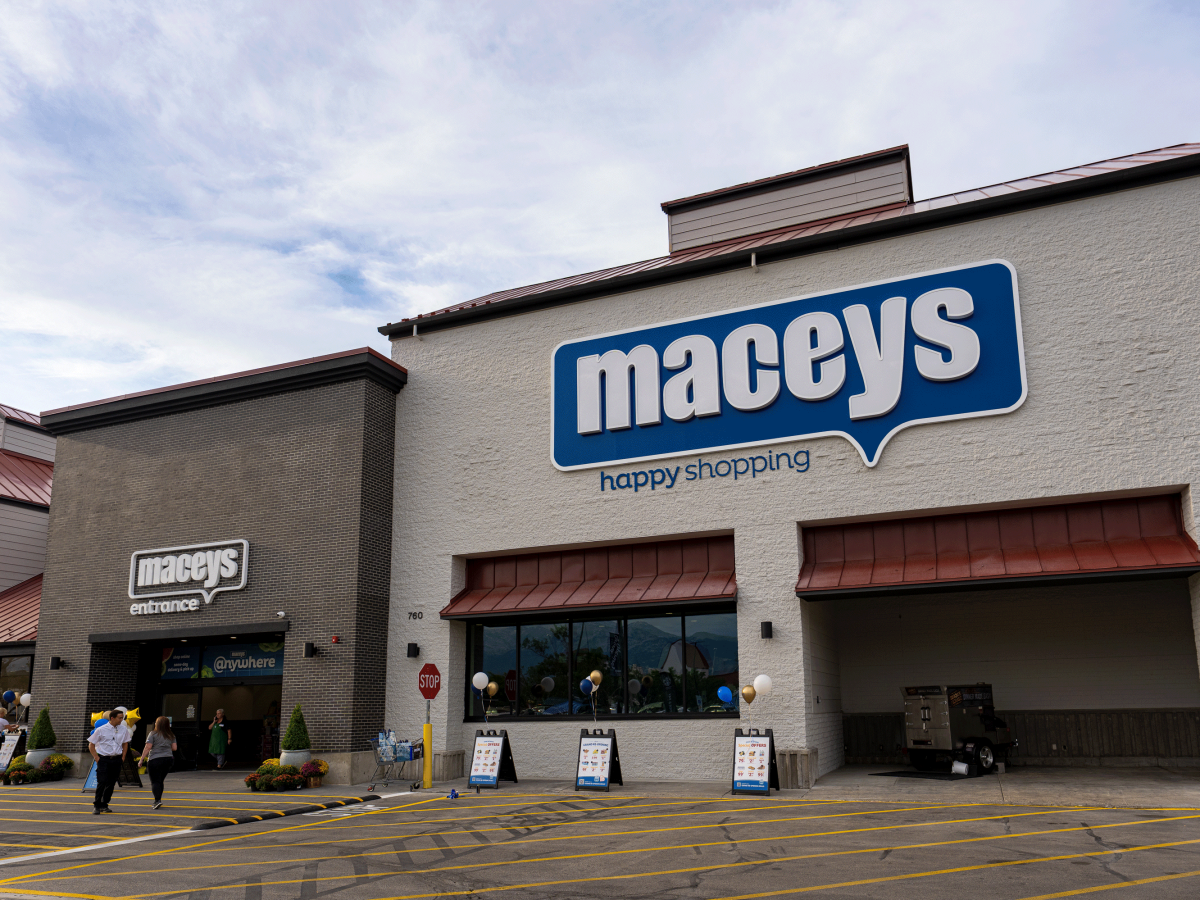 Macey’s Marks Lehi Remodel With New Amenities, School Donation