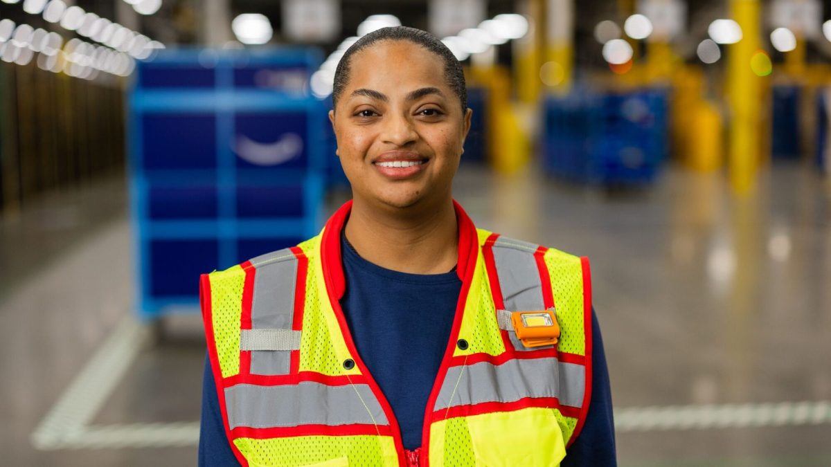 Amazon's $1.5B Wage Hike & Whole Foods Integration | FBA Fulfillment Cost Pressures Ahead